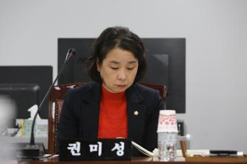 도시건설위원회